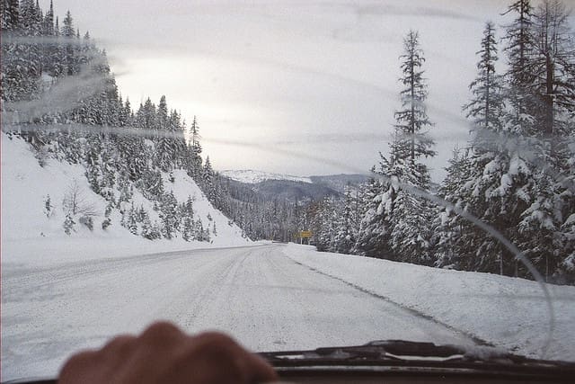 Transfer vehicle with a view of the Alps