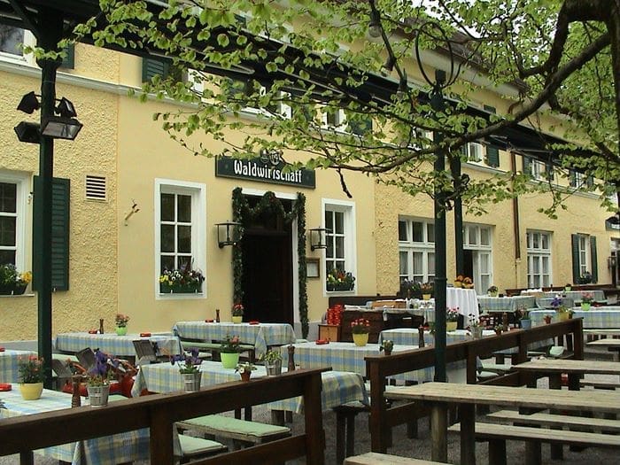 Waldwirtschaft Großhesselohe beer garden